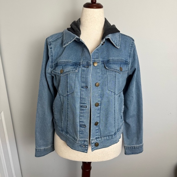 bagatelle Jackets & Blazers - NWT Bagatelle Blue Denim Jacket with Gray Hood